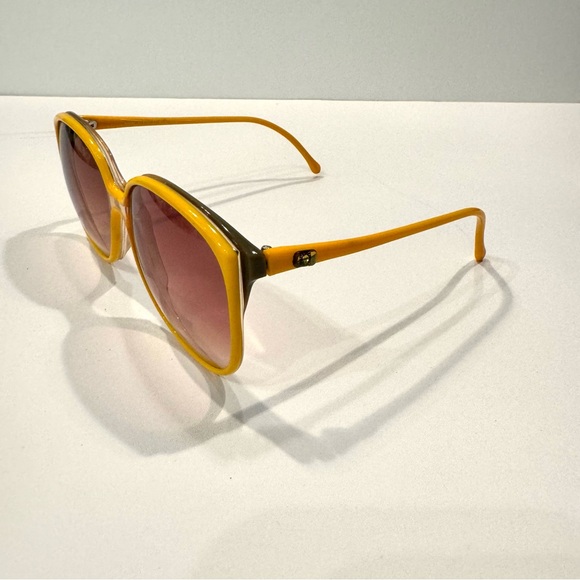 VINTAGE Anne Klein Sunglasses - Picture 3 of 7